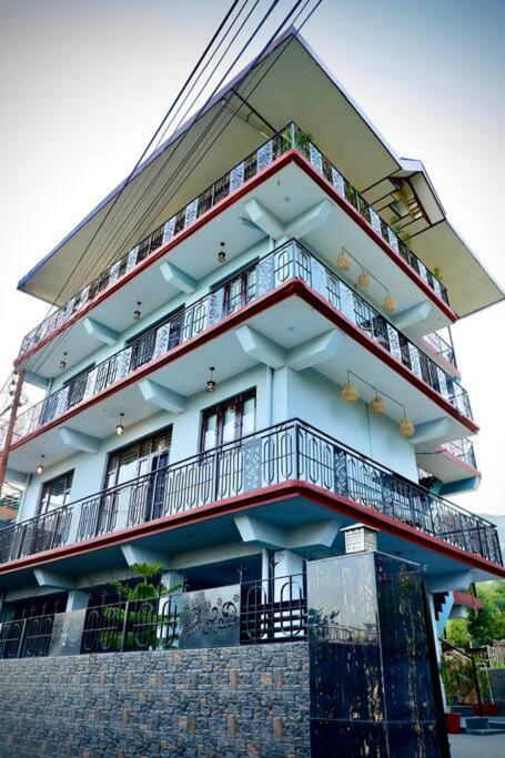Summit House Dharamshala 빌라 외부 사진
